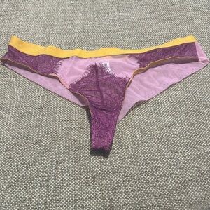 dora larsen size 6 thong